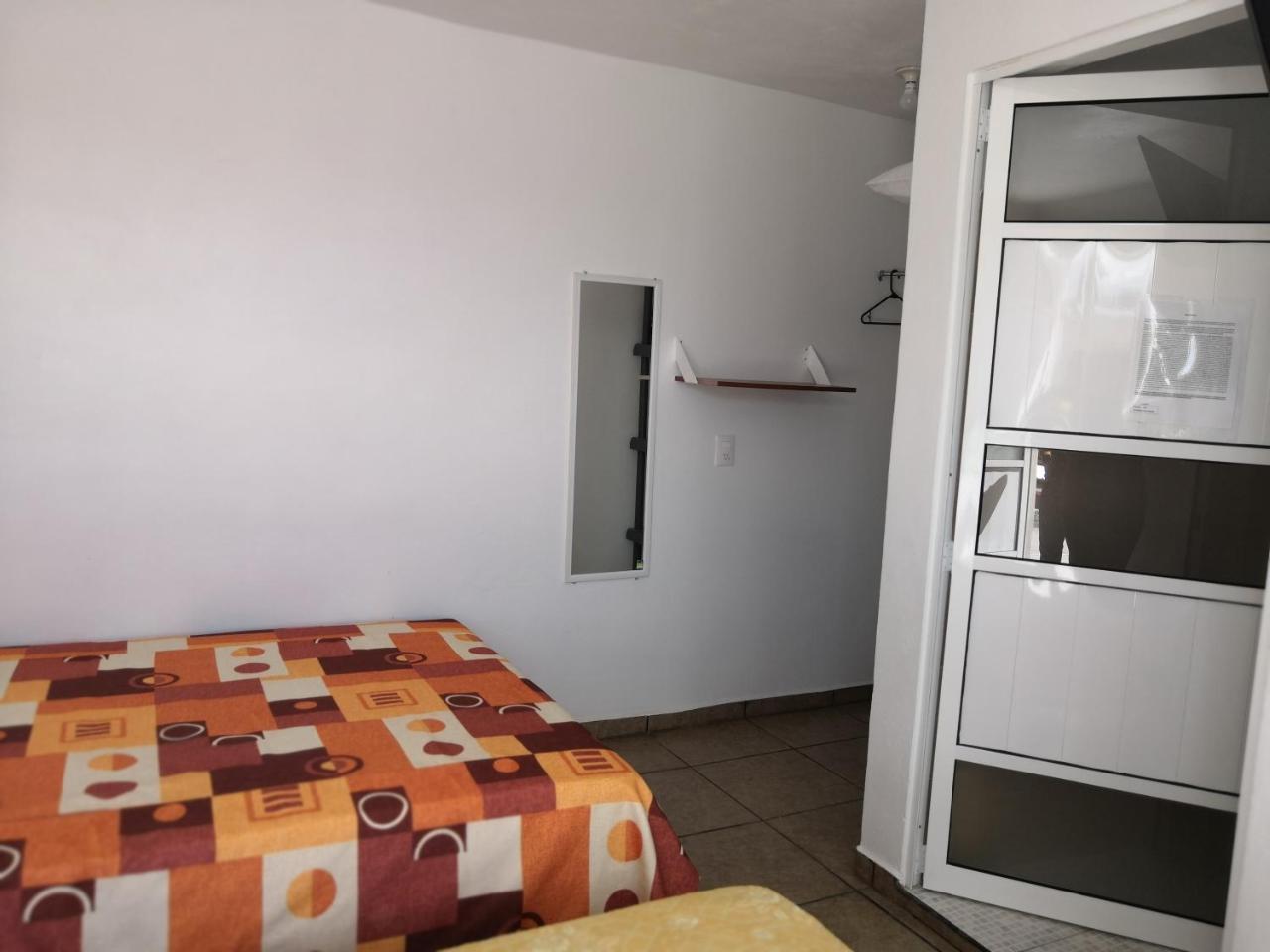 Hostal Maple Керетаро Экстерьер фото