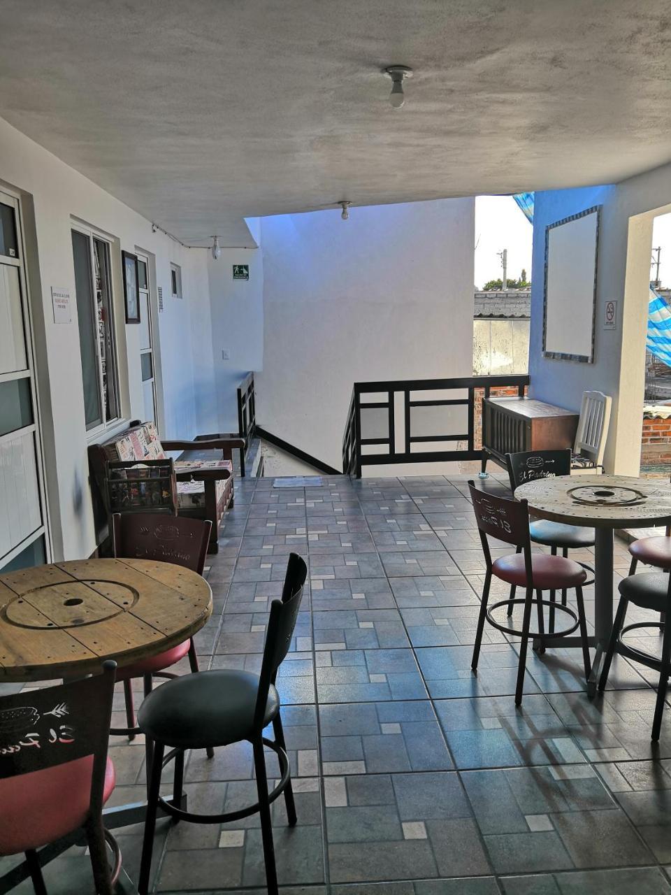 Hostal Maple Керетаро Экстерьер фото