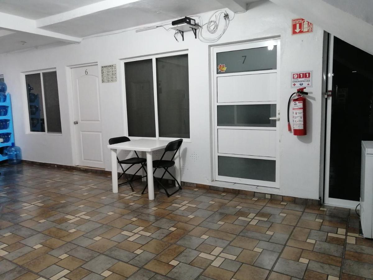 Hostal Maple Керетаро Экстерьер фото